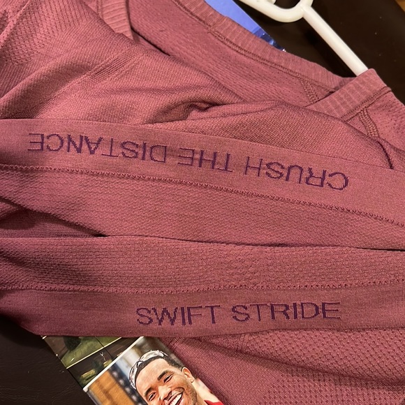 Lululemon Swift Stride Tight fit Workout Shirt…Size 8 - Picture 6 of 6
